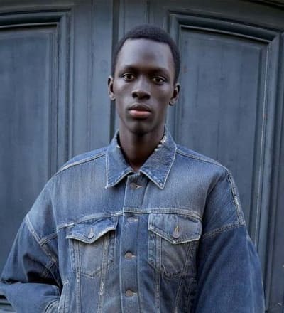 this-is-a-balenciaga-campaign-by-juergen-teller-5.jpg