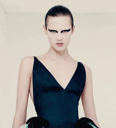 three-decades-of-haute-couture-25.jpg