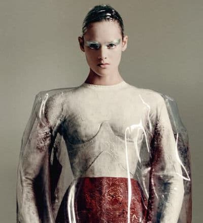 three-decades-of-haute-couture-33.jpg