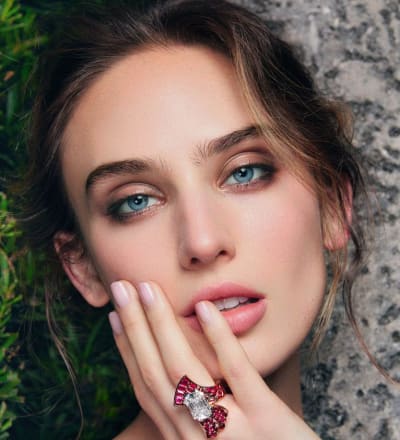 to-faraway-lands-we-go-van-cleef-arpels-treasure-island-high-jewelry-collection-4.jpg