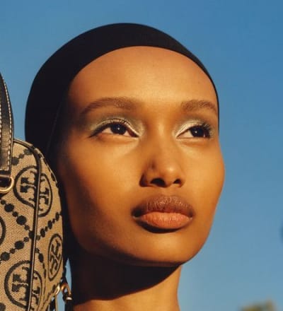tory-burch-s-s-2023-campaign-7.jpg