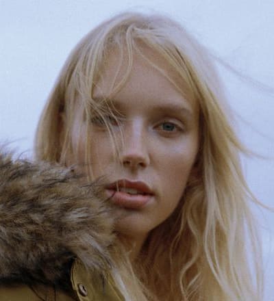urban-outfitters-x-ugg-f-w-2019-campaign-5.jpg