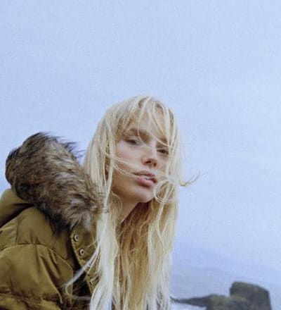 urban-outfitters-x-ugg-f-w-2019-campaign-7.jpg