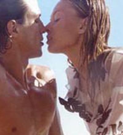 valentino-fall-winter-2000-campaign-12.jpg