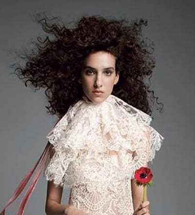 vera-wang-fall-2019-bridal-collection-campaign-3.jpg