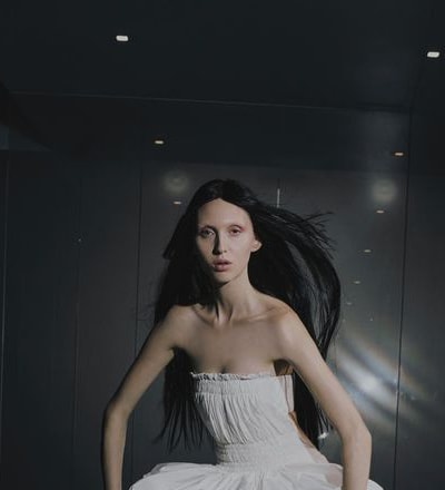 vera-wang-haute-wedding-2023-collection-14.jpg