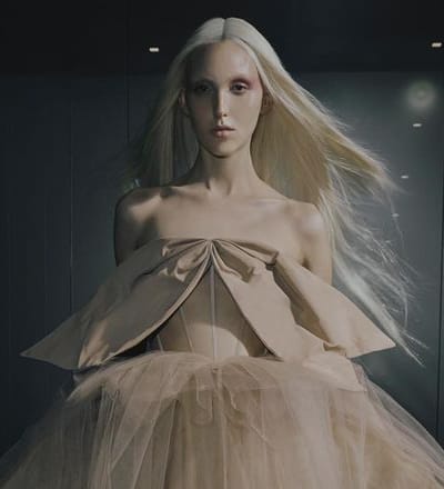 vera-wang-haute-wedding-2023-collection-6.jpg