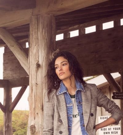 veronica-beard-f-w-18-campaign-4.jpg