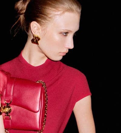 versace-f-w-2024-by-tim-el-kaim-1.jpg