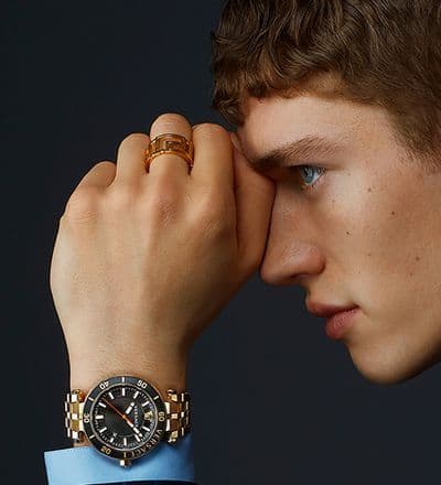 versace-s-s-21-watches-campaign-3.jpg