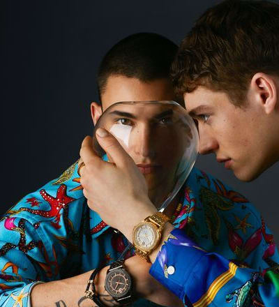 versace-s-s-21-watches-campaign-4.jpg