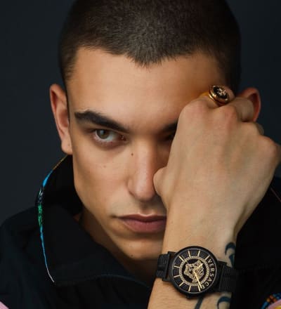 versace-s-s-21-watches-campaign-5.jpg