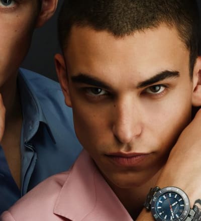 versace-s-s-21-watches-campaign-6.jpg