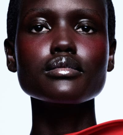 victoria-beckham-beauty-blush-and-foundation-campaign-1.jpg