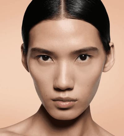 victoria-beckham-beauty-concealer-pen-campaign-2.jpg
