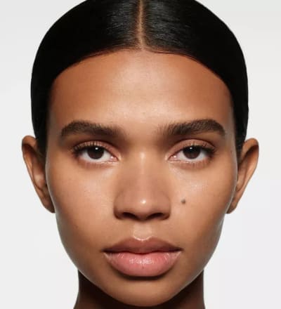 victoria-beckham-beauty-concealer-pen-campaign-5.jpg