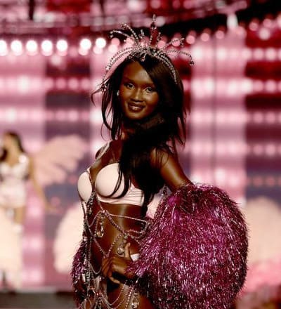 victorias-secret-runway-show-2025-18.jpg