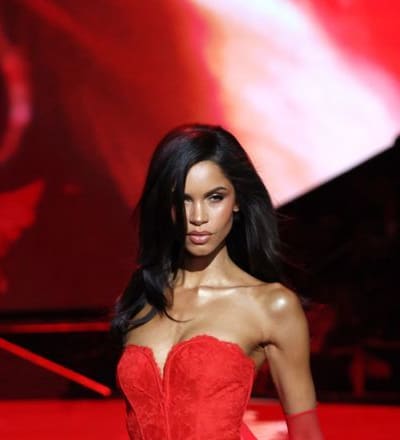 victorias-secret-runway-show-2025-6.jpg