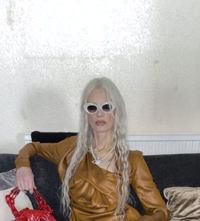 vivienne-westwood-f-w-2024-campaign-18.jpg