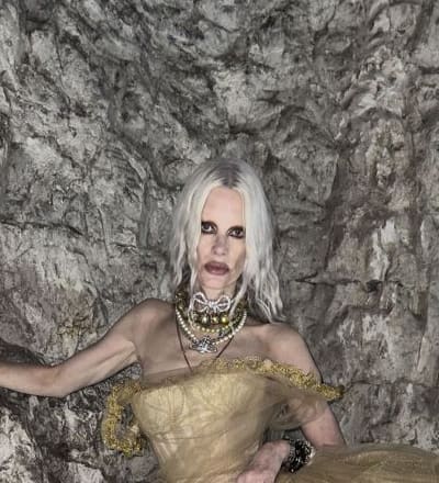 vivienne-westwood-f-w-2024-campaign-22.jpg