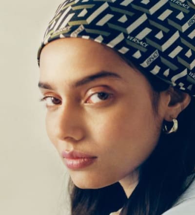 ways-to-try-a-glamorous-headscarf-3.jpg