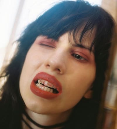 weeping-red-pale-4.jpg