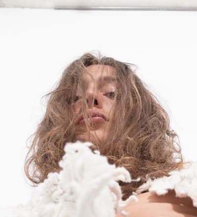 white-torture-manonik-exclusive-11.jpg