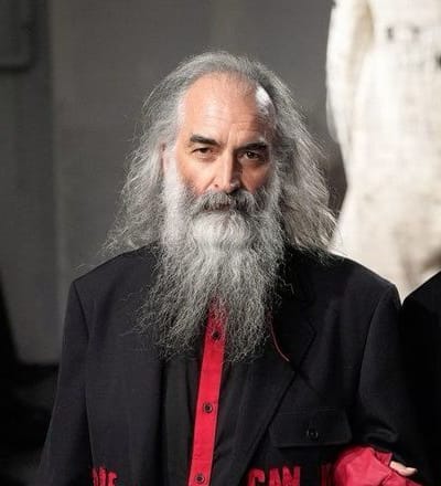 yohji-yamamoto-f-w-24-mens-show-10.jpg