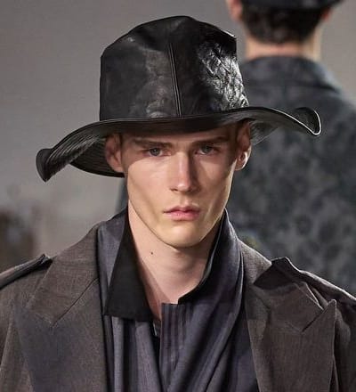 yohji-yamamoto-f-w-24-mens-show-11.jpg