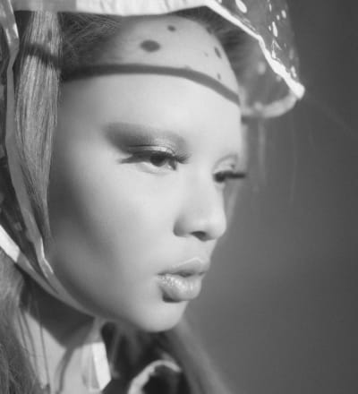 young-blood-reese-rachel-8.jpg