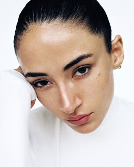 Cora Corré