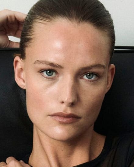 Sara Van der Hoek