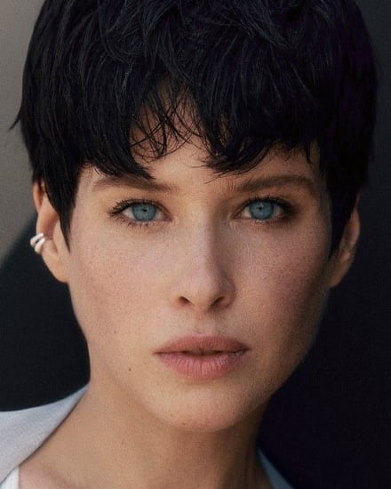 Chloe François