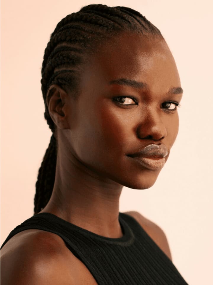 Alek Malek — portrait