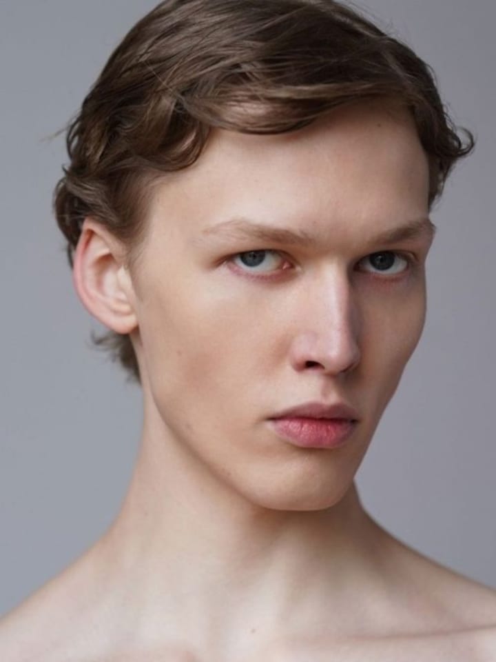 Alex Dembovskis — portrait