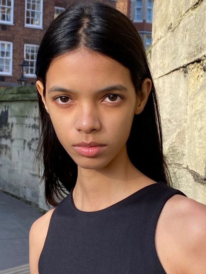 Alexandra Holguin — portrait