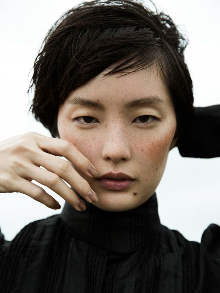 Ami Suzuki — portrait