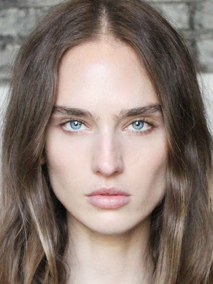 Claire Delozier — portrait