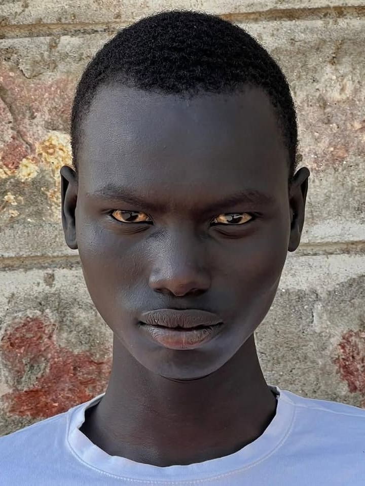 Daniel Adoch — portrait