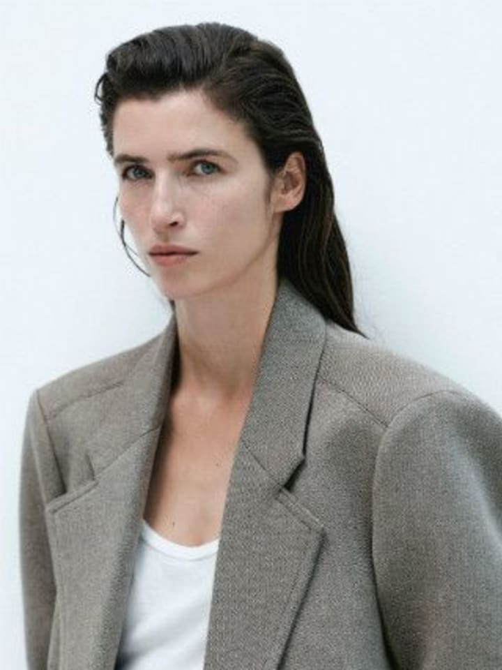 Eeva Lioni — portrait