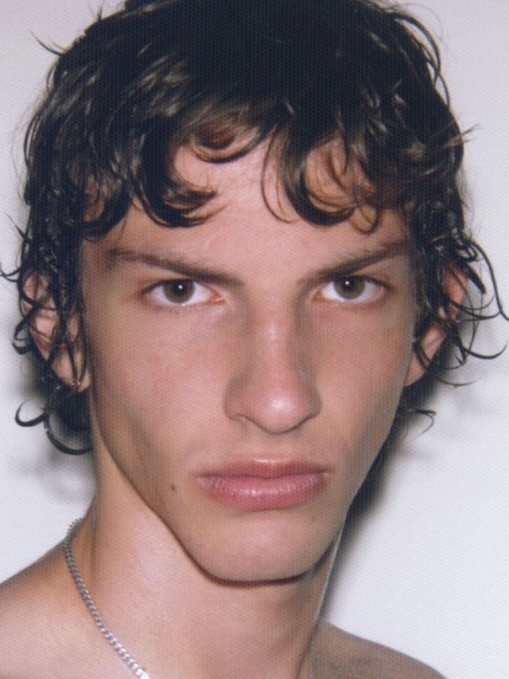 Elliot Belot — portrait