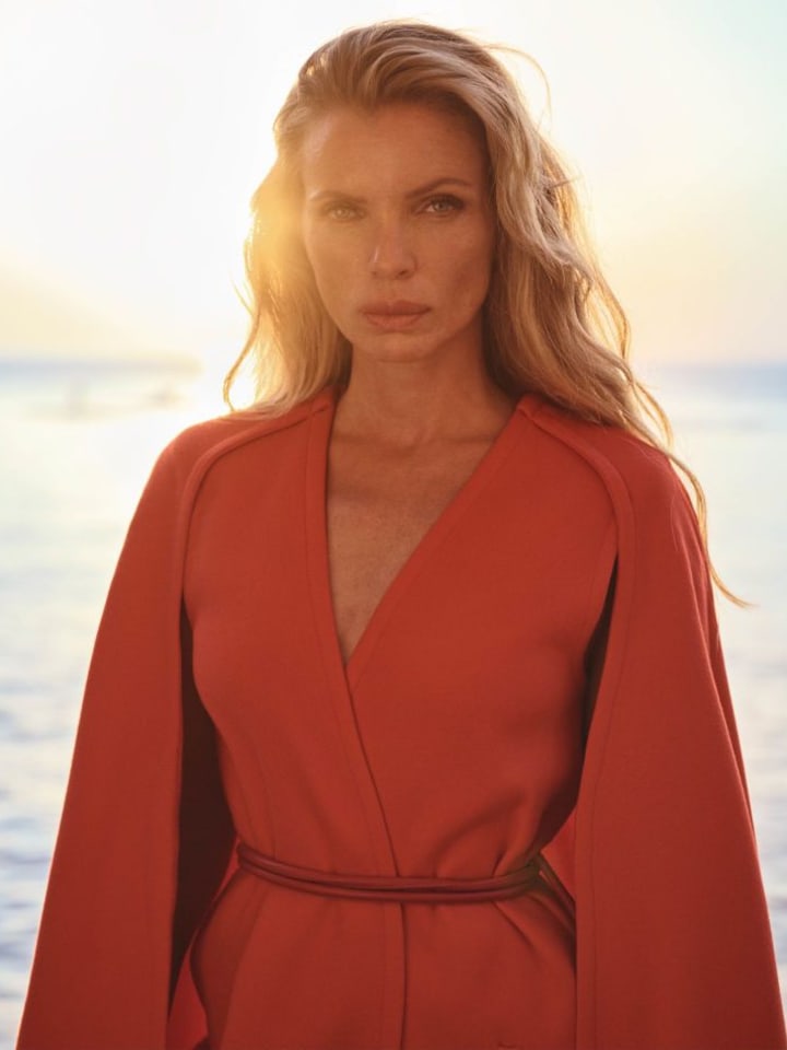Esther Cañadas — portrait