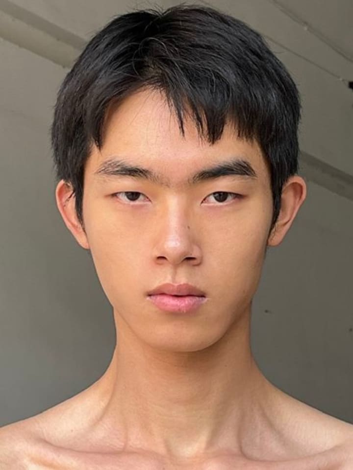 Hewei Shi — portrait