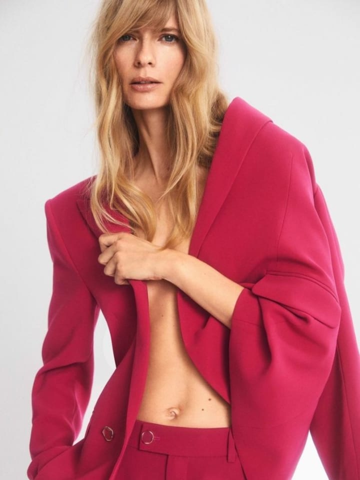 Julia Stegner — portrait