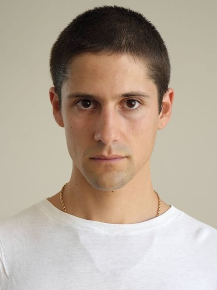 Julian De Gainza — portrait