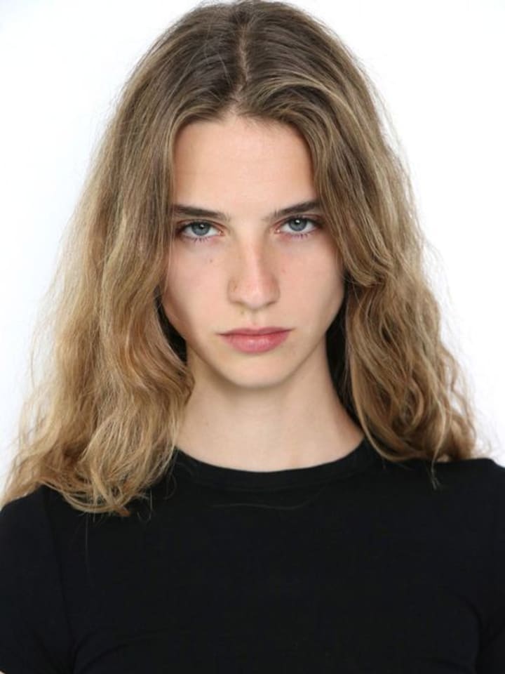 Lota Blaskovic — portrait
