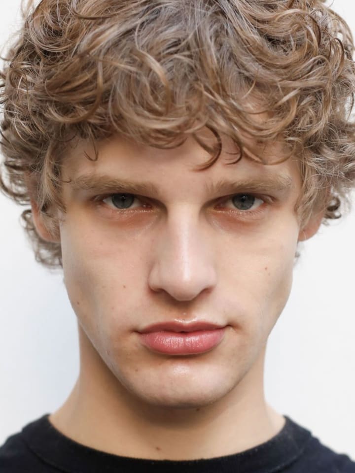Luca Nowakowski — portrait