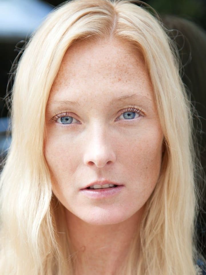 Maggie Rizer — portrait