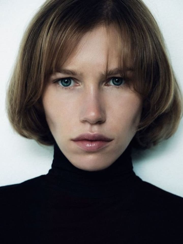 Marine Sara — portrait