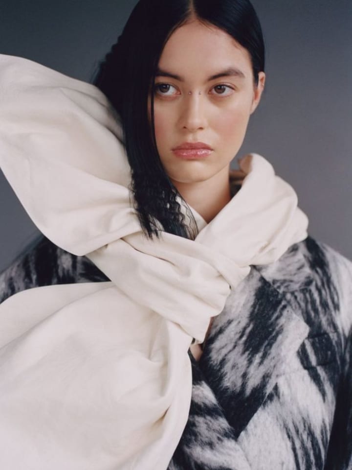 Mimi Dey — portrait